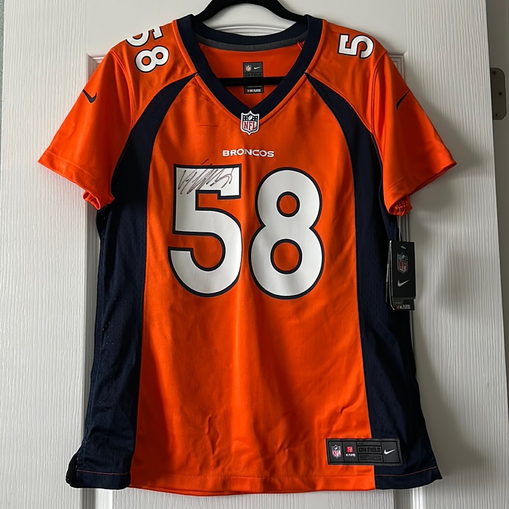 Women’s Vaughn Miller autographed jersey